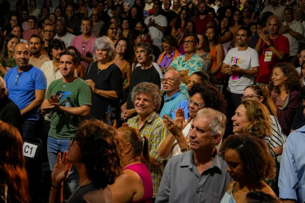Como a MPB Acabou com a Minha Vida Amorosa, foto 31 de 45