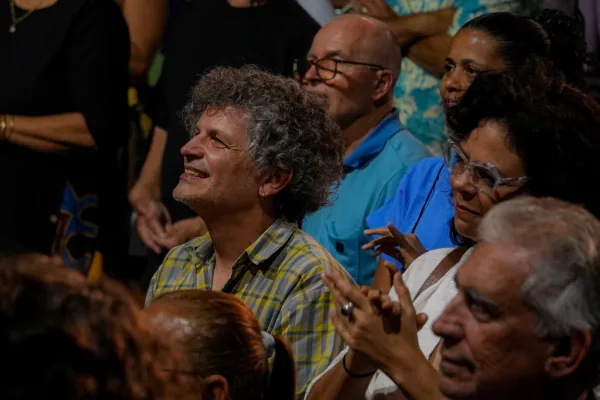Como a MPB Acabou com a Minha Vida Amorosa, foto 33 de 45