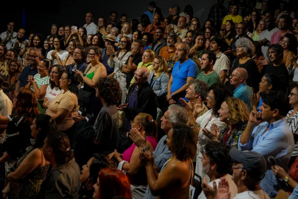 Como a MPB Acabou com a Minha Vida Amorosa, foto 26 de 45