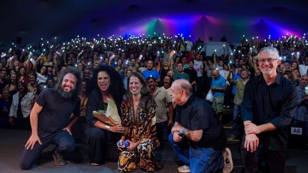Como a MPB Acabou com a Minha Vida Amorosa, foto 37 de 45